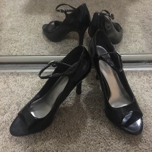 WORTHINGTON Brand Patent Leather Heels - 7.5